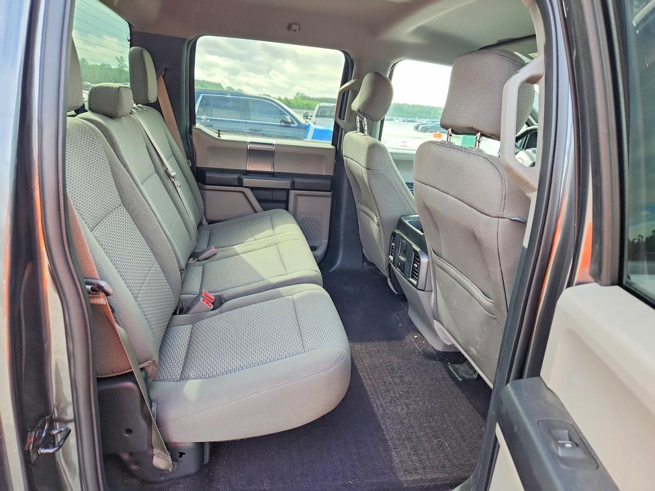 2017 FORD F150 SUPERCREW photo 19