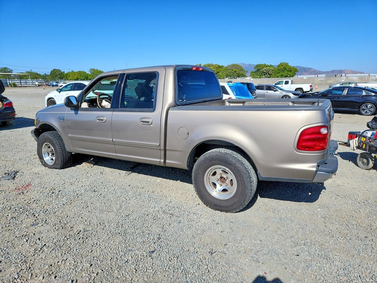 2003 FORD F150 SUPERCREW photo 3