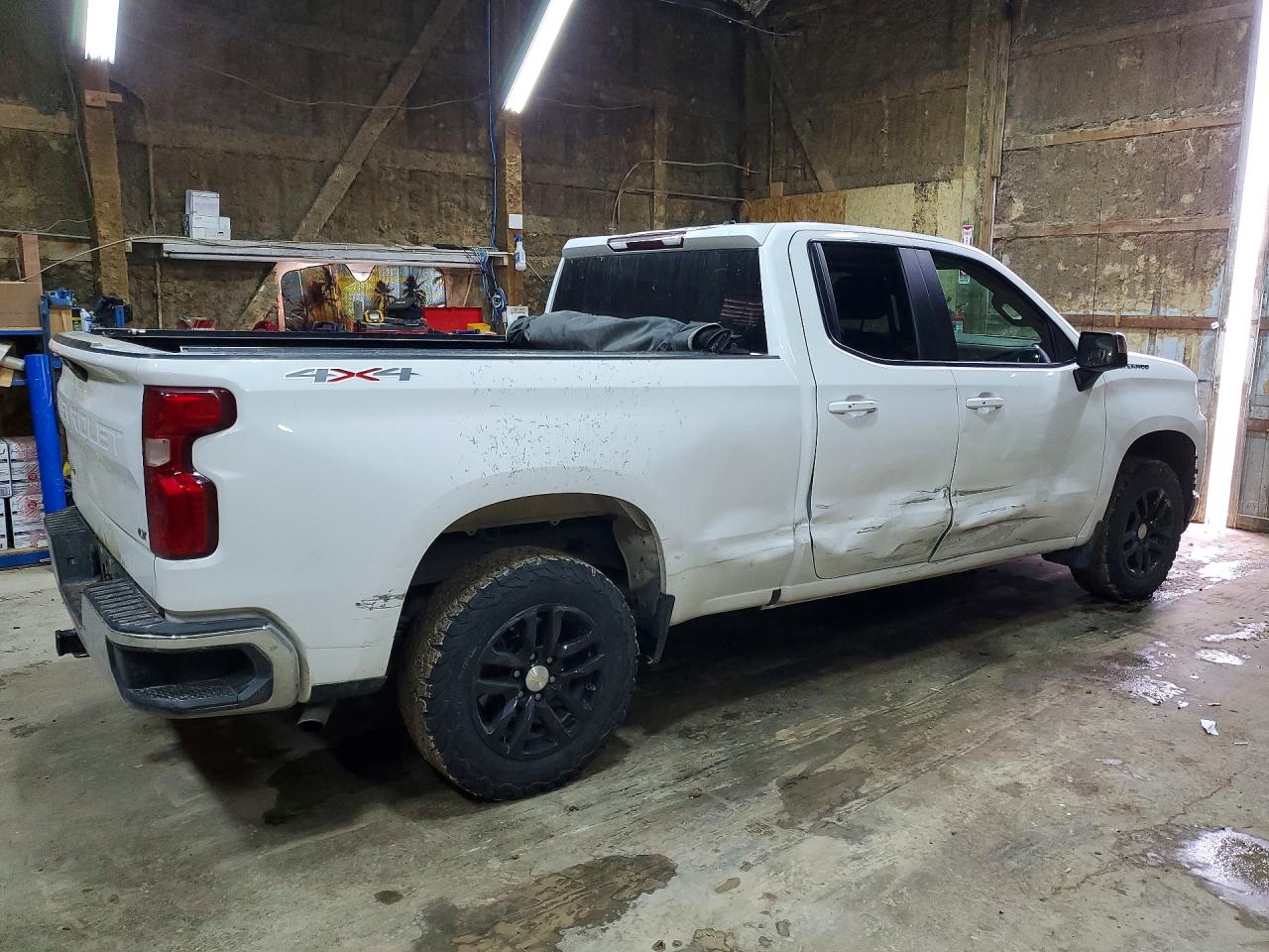 2019 CHEVROLET SILVERADO K1500 LT photo 7