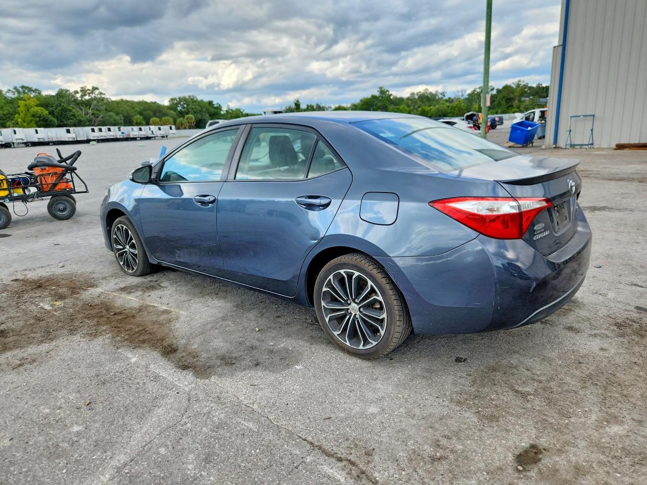 2015 TOYOTA COROLLA S PLUS photo 5