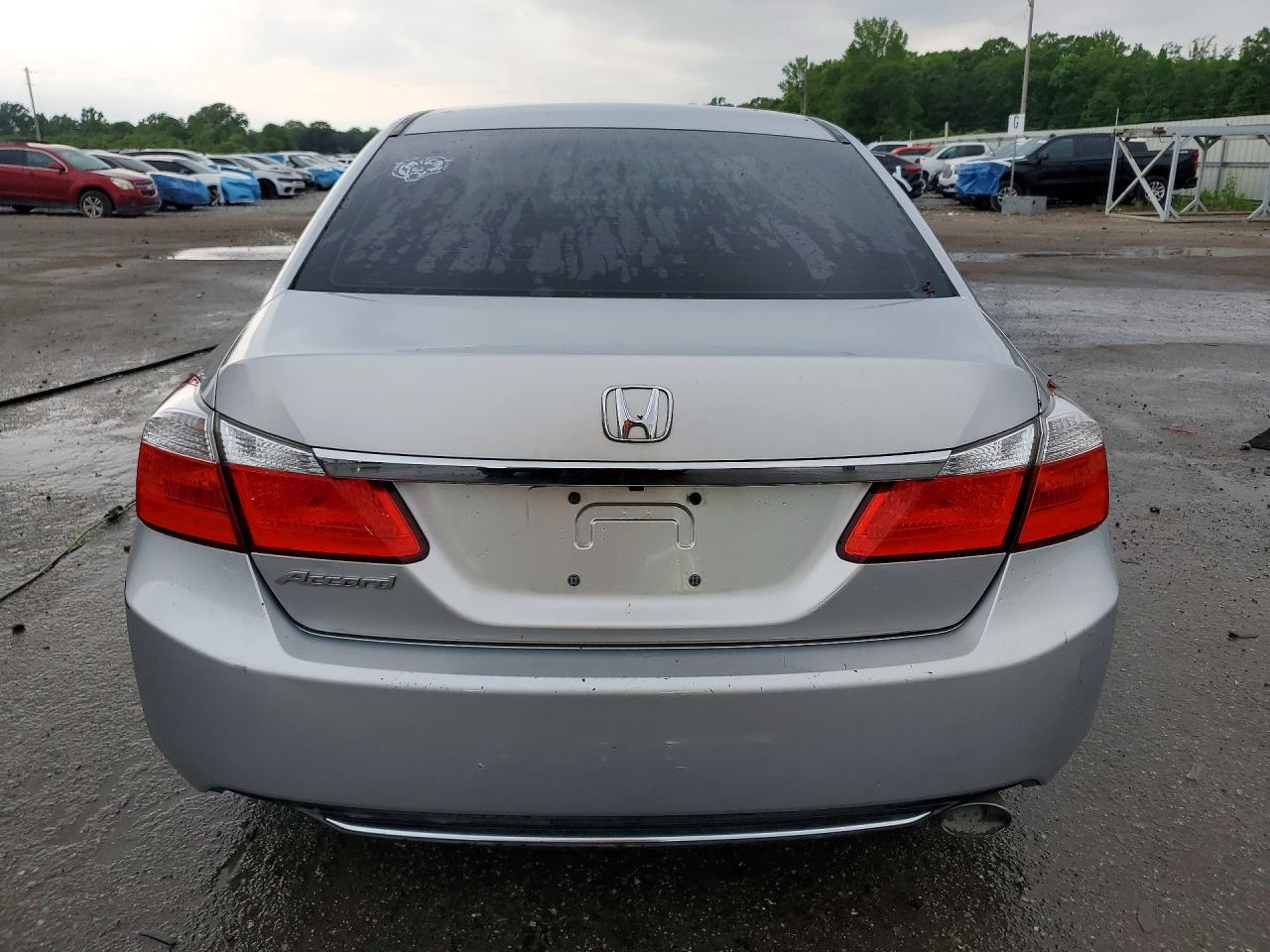 2015 HONDA ACCORD LX photo 16