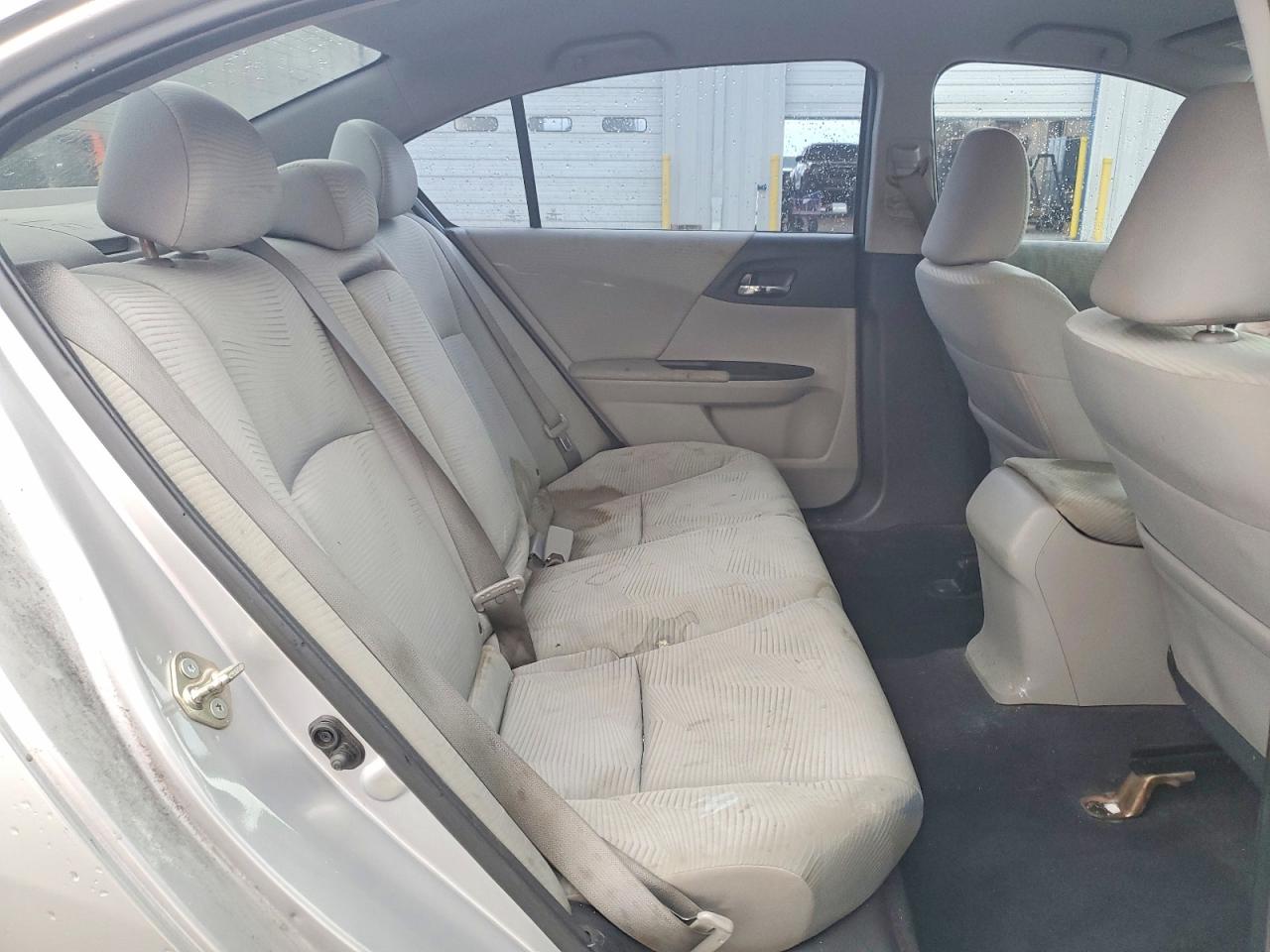 2015 HONDA ACCORD LX photo 28