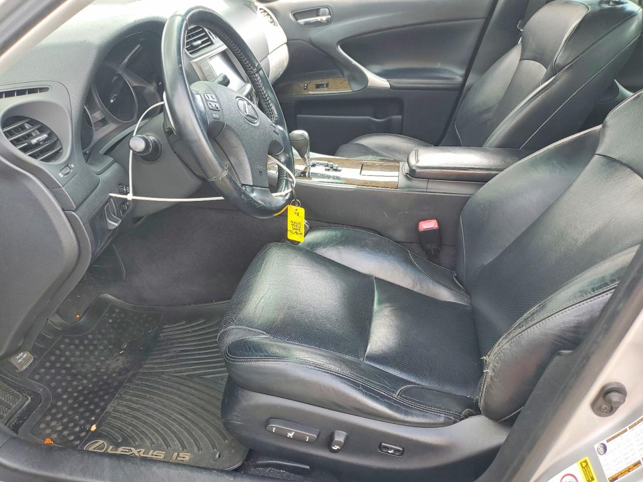 2009 LEXUS IS 250 photo 19