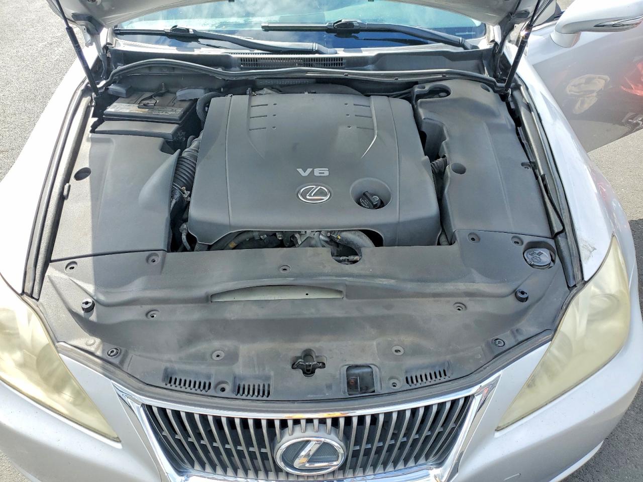 2009 LEXUS IS 250 photo 31