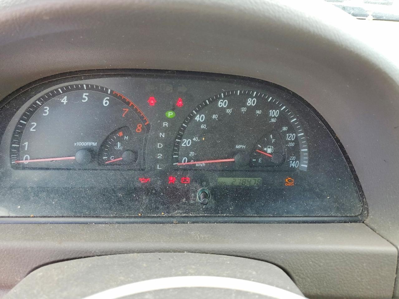 2002 TOYOTA CAMRY LE photo 25