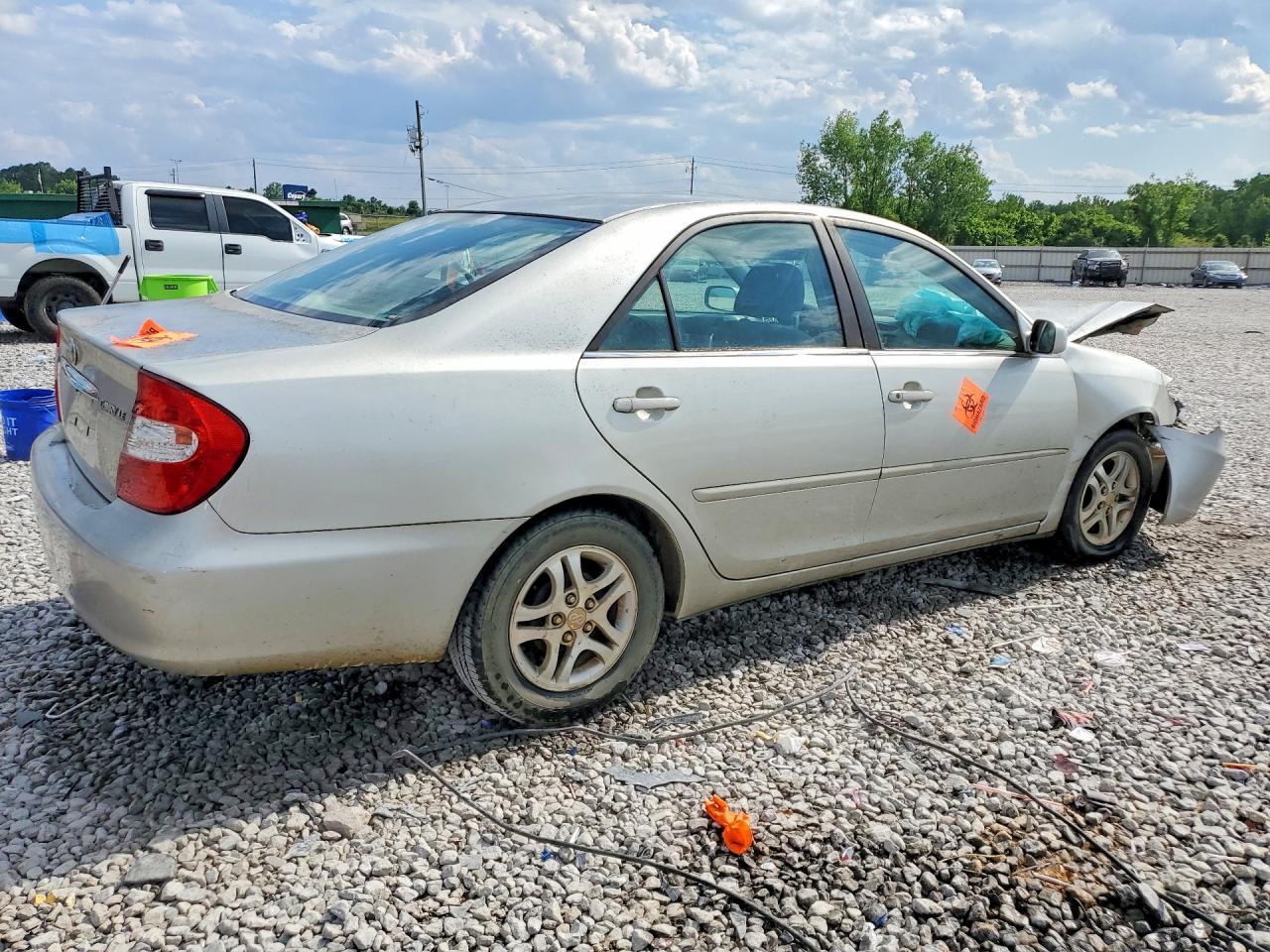 2002 TOYOTA CAMRY LE photo 7
