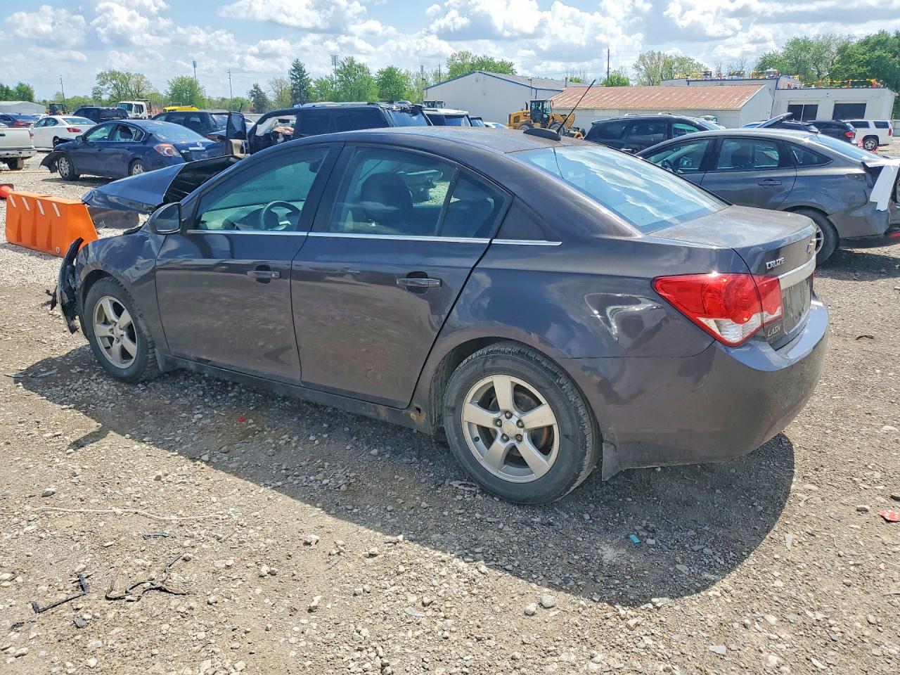 2016 CHEVROLET CRUZE LIMITED LT photo 2
