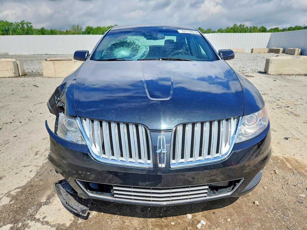 2009 LINCOLN MKS photo 9