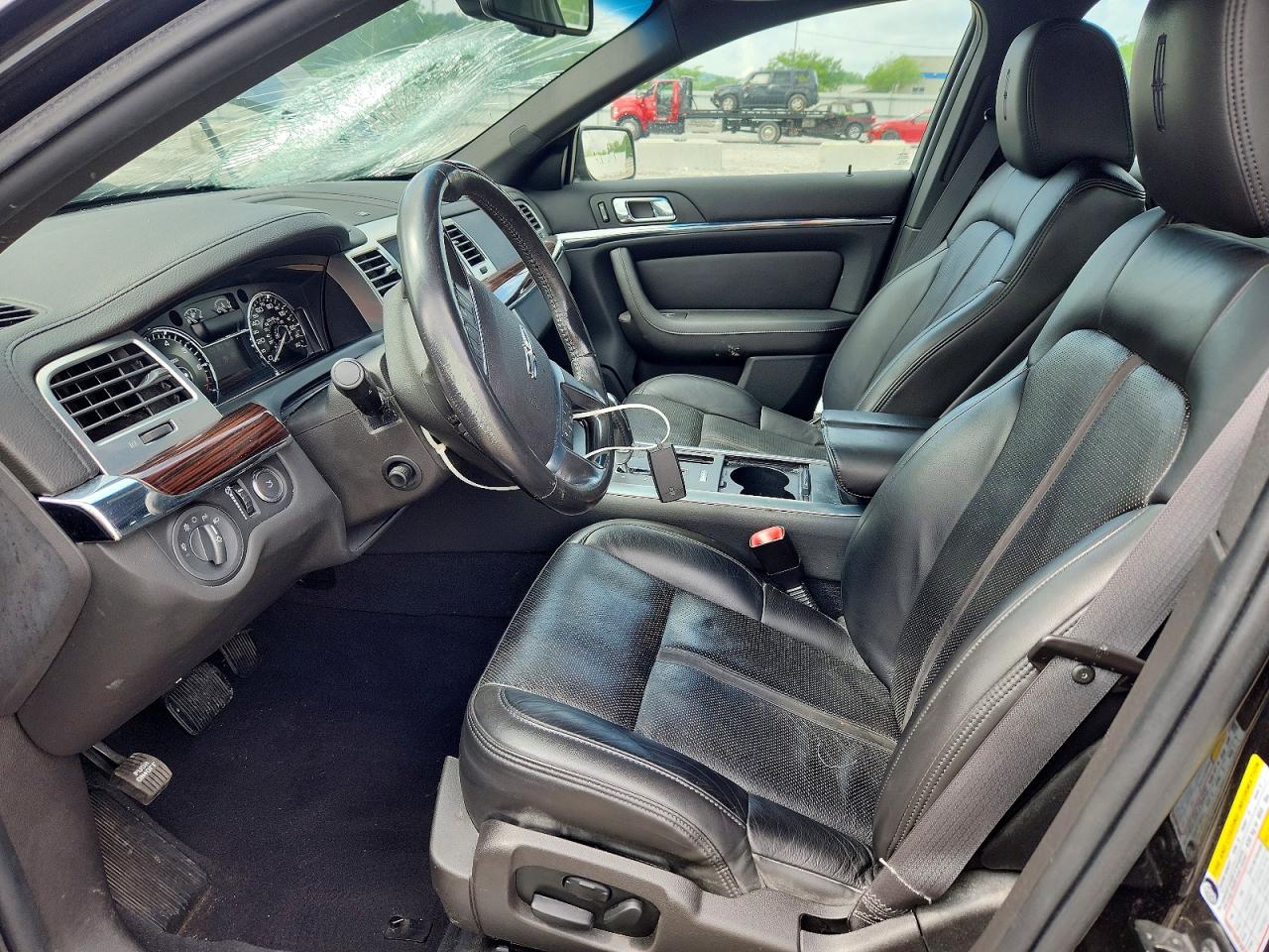 2009 LINCOLN MKS photo 13