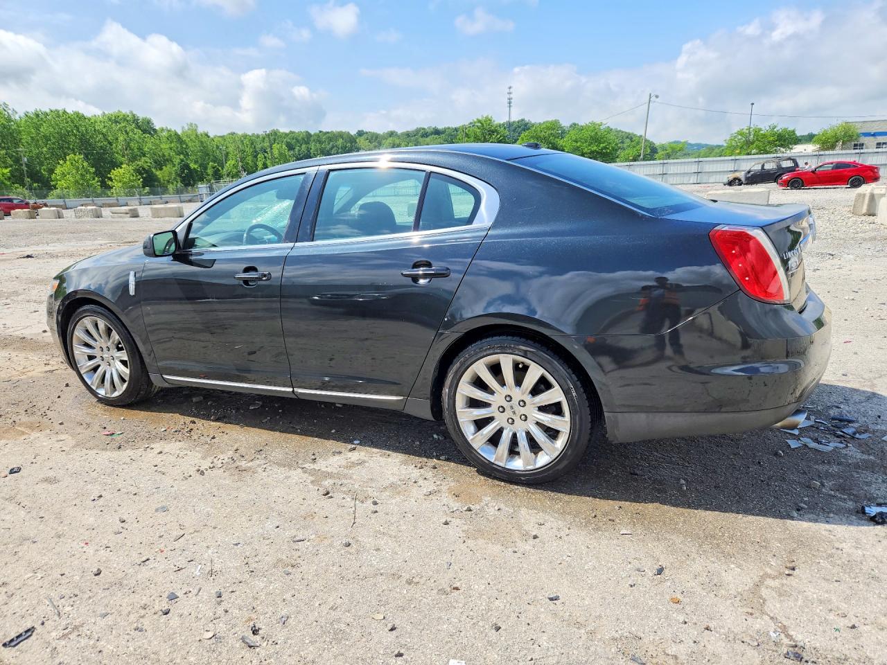 2009 LINCOLN MKS photo 3