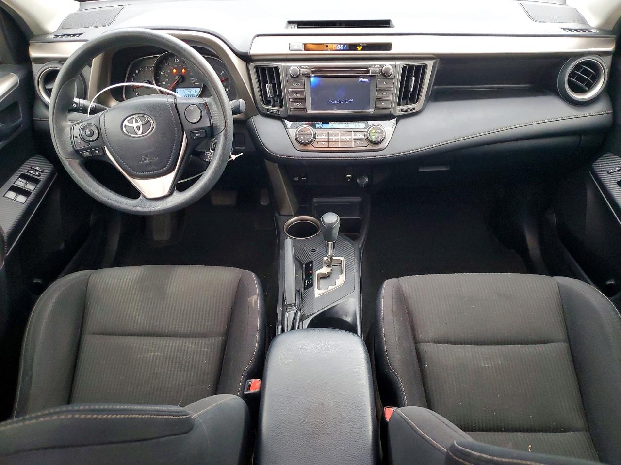 2013 TOYOTA RAV4 XLE photo 8