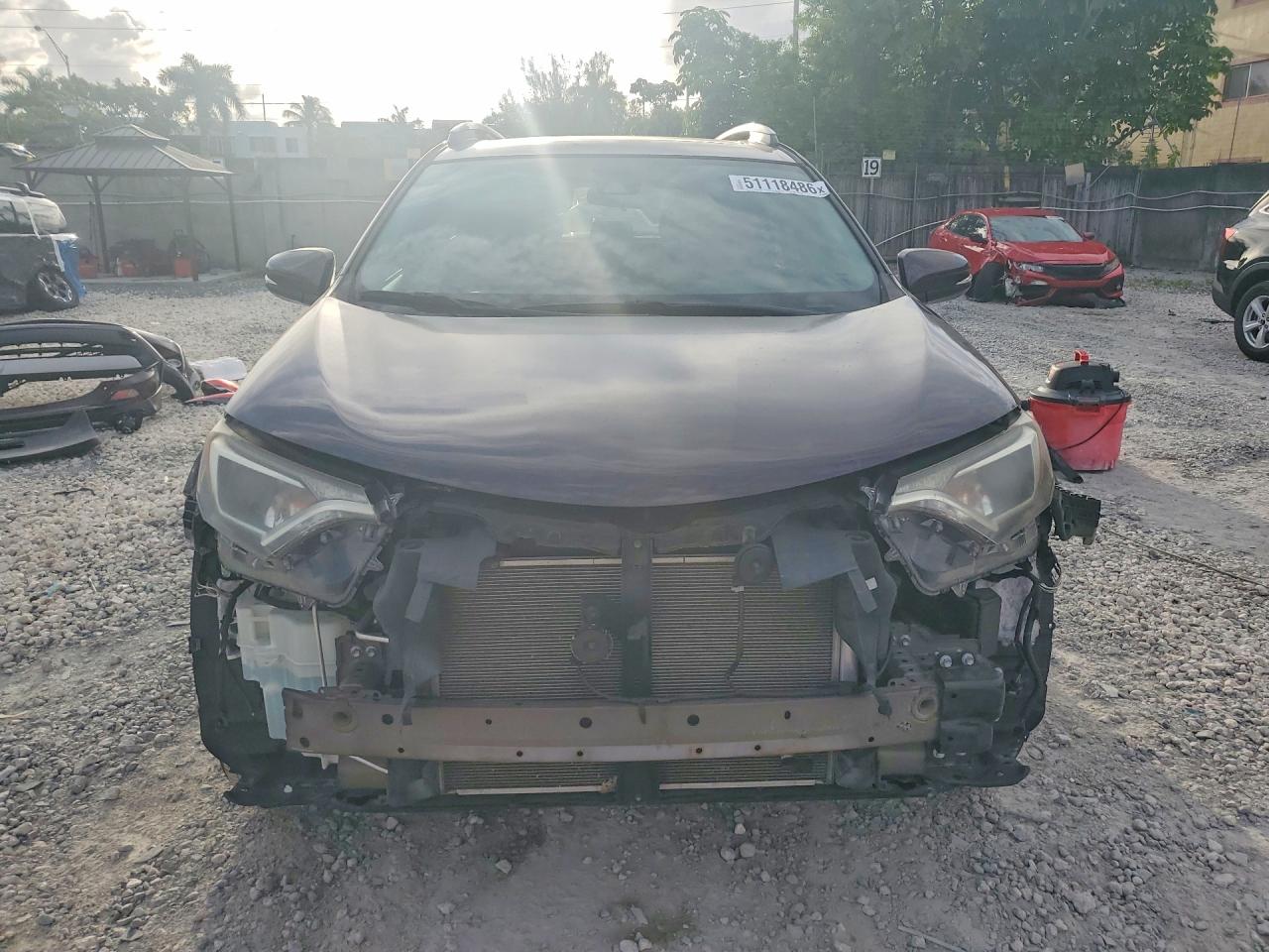 2018 TOYOTA RAV4 XLE photo 9