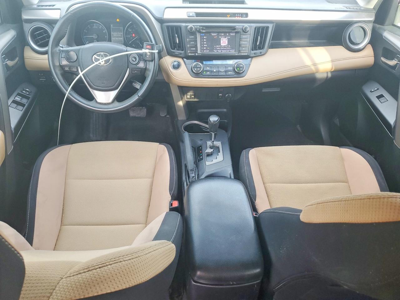 2018 TOYOTA RAV4 XLE photo 15