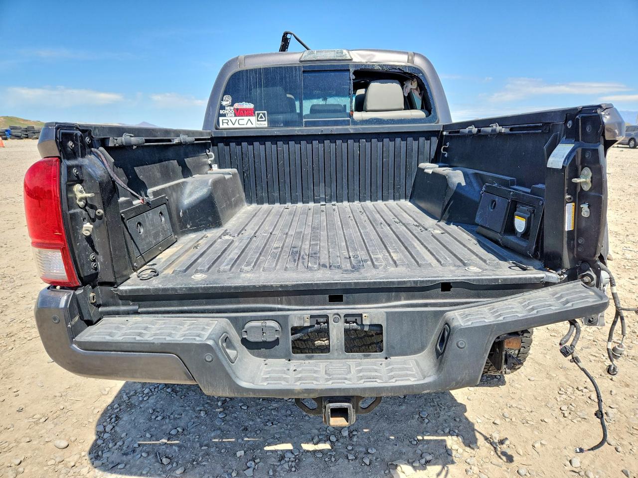 2017 TOYOTA TACOMA TRD OFF-ROAD photo 11