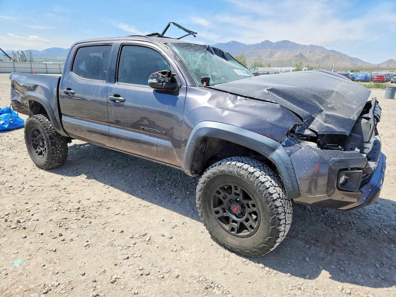 2017 TOYOTA TACOMA TRD OFF-ROAD photo 7