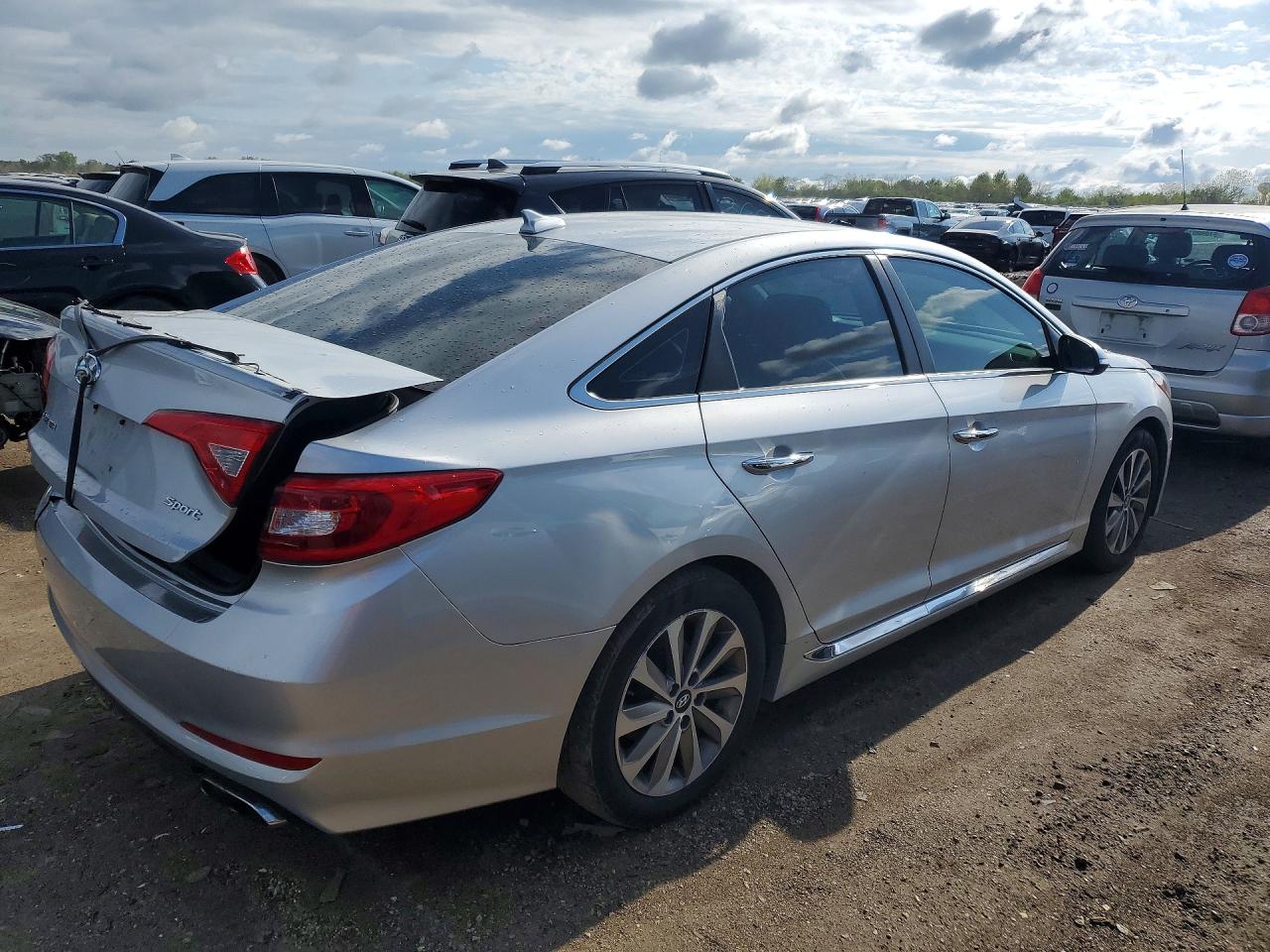 2017 HYUNDAI SONATA photo 5