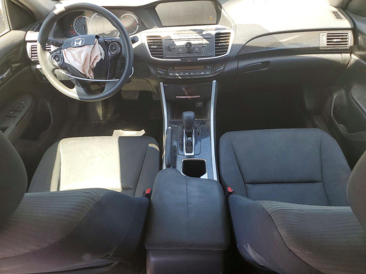 2016 HONDA ACCORD LX photo 8