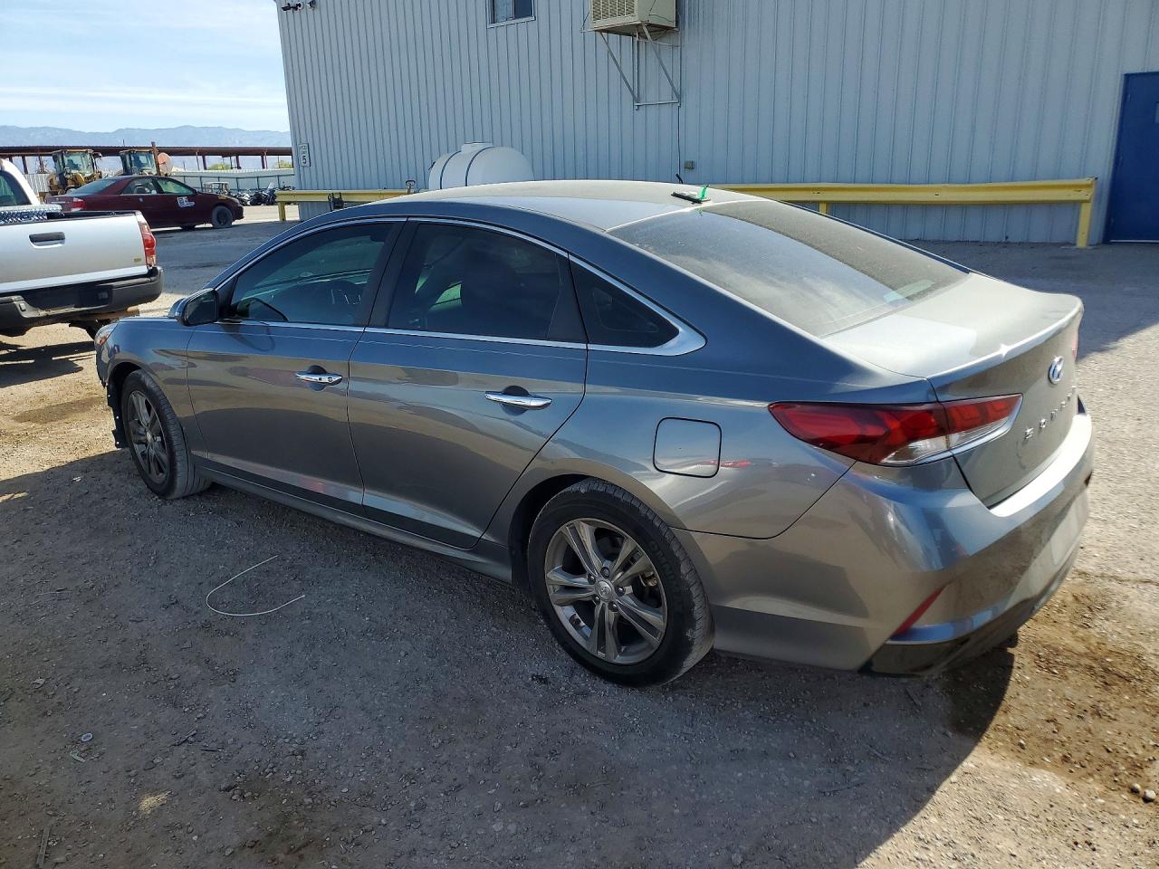 2018 HYUNDAI SONATA SEL photo 2