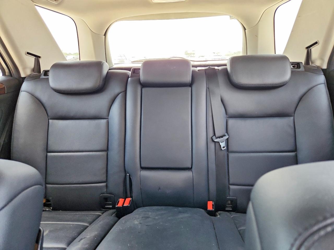 2011 MERCEDES-BENZ ML 350 photo 28