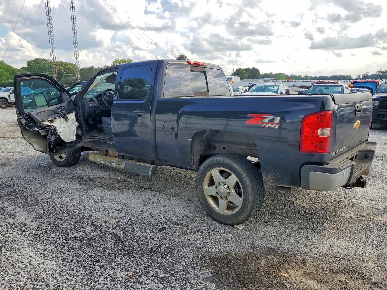 2014 CHEVROLET SILVERADO K2500 HEAVY DUTY LTZ photo 4