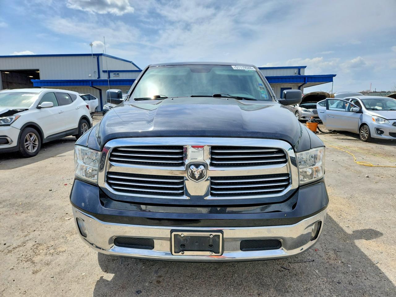 2013 RAM 1500 SLT photo 5