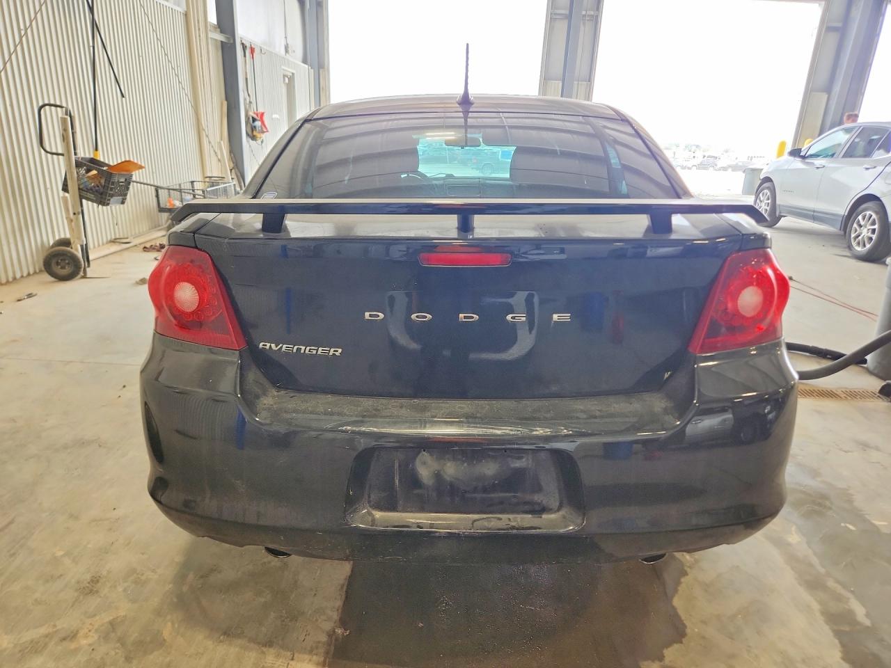 2013 DODGE AVENGER SE photo 6