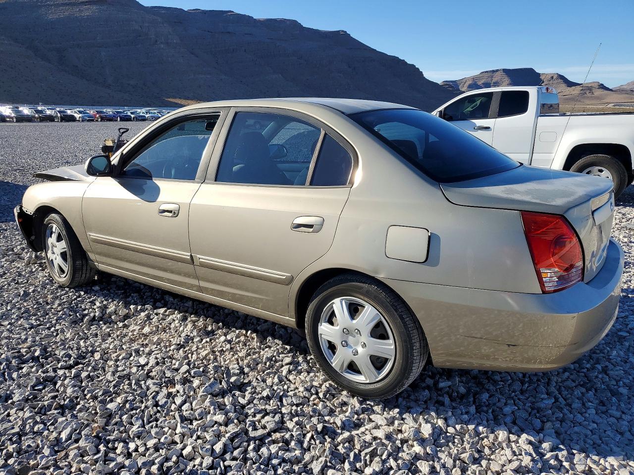 2005 HYUNDAI ELANTRA GLS photo 3