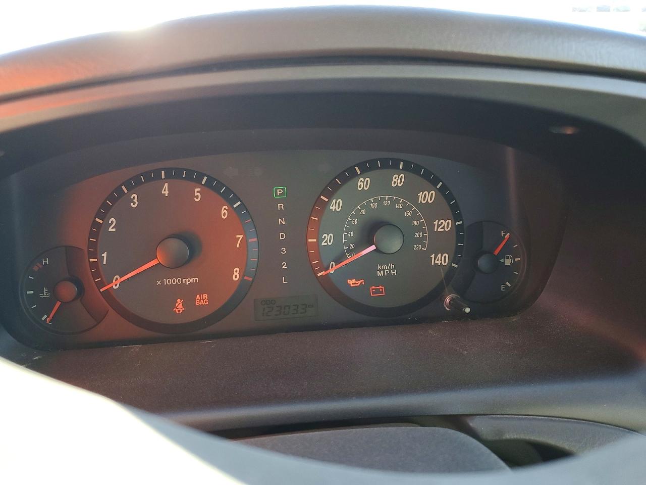 2005 HYUNDAI ELANTRA GLS photo 17