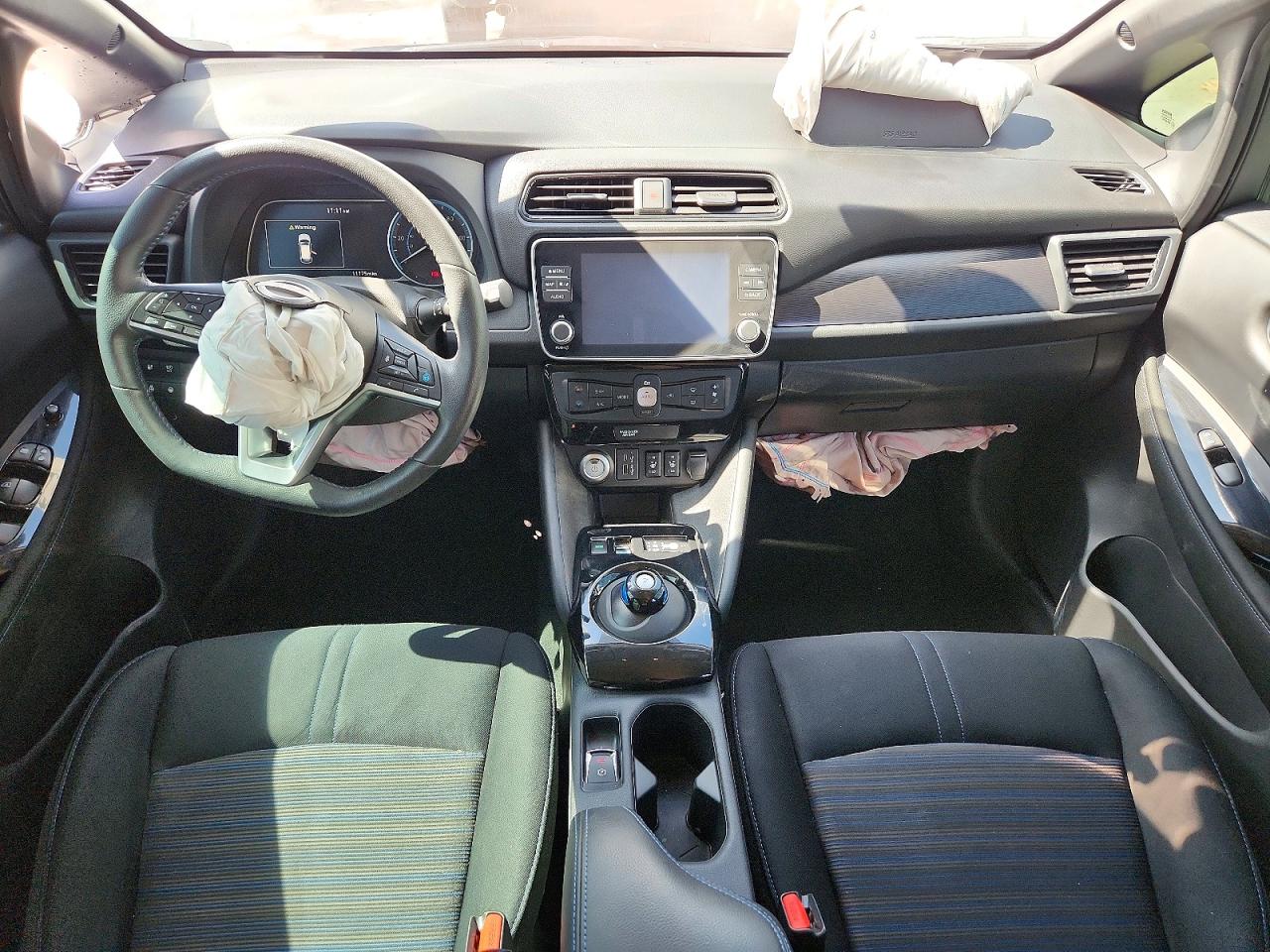 2024 NISSAN LEAF SV PLUS photo 15