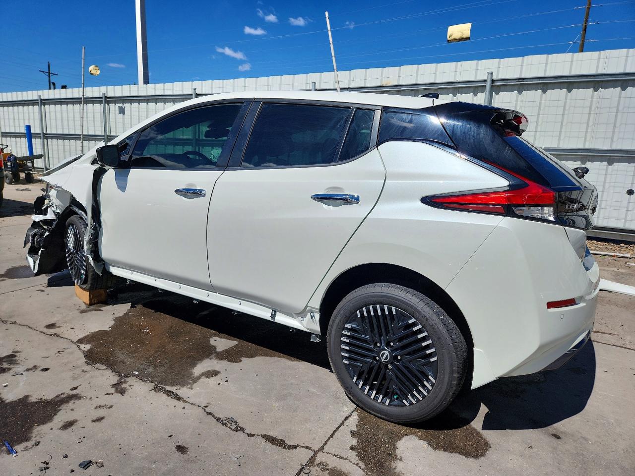 2024 NISSAN LEAF SV PLUS photo 3