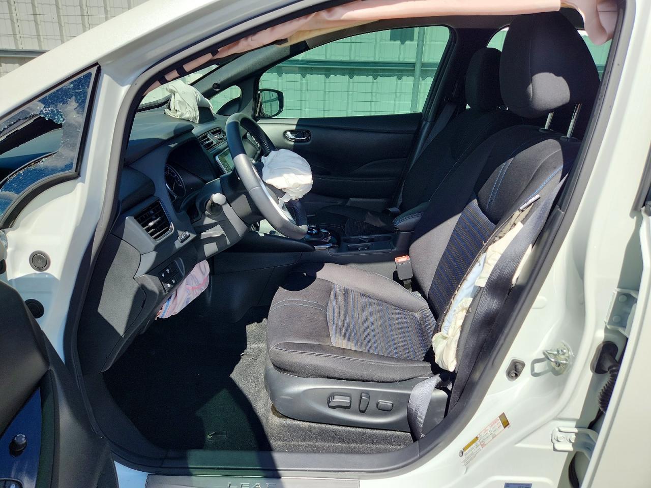 2024 NISSAN LEAF SV PLUS photo 13