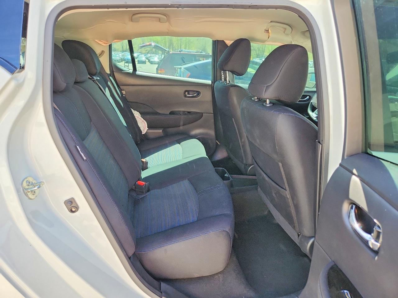 2024 NISSAN LEAF SV PLUS photo 21