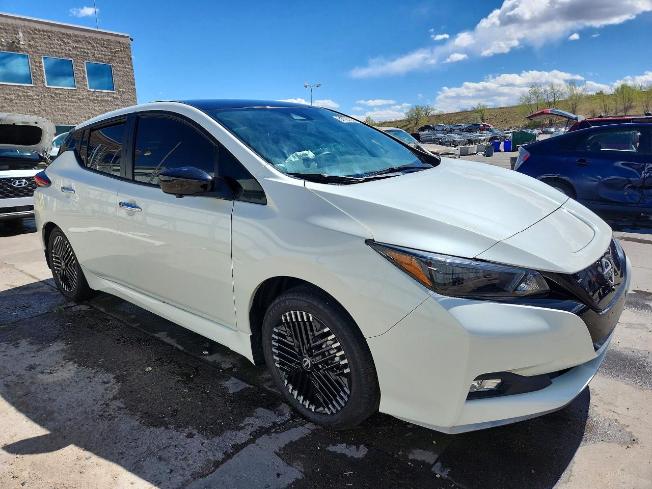 2024 NISSAN LEAF SV PLUS photo 7