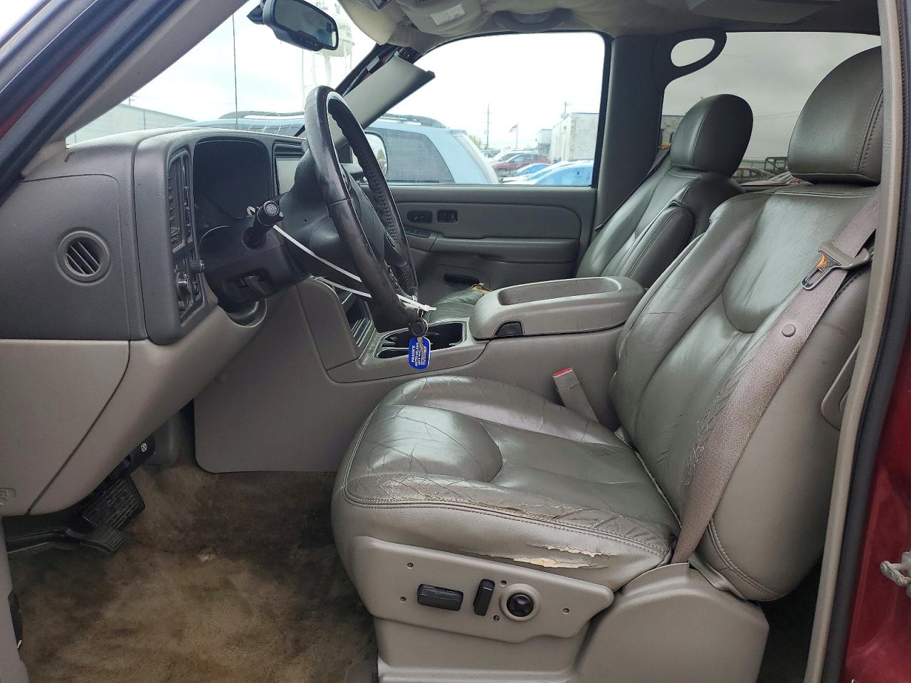 2005 CHEVROLET SUBURBAN K1500 photo 13