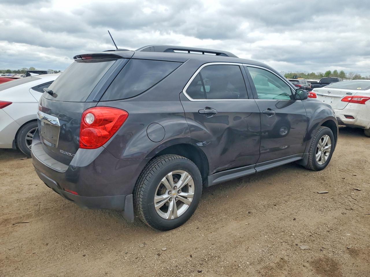 2015 CHEVROLET EQUINOX LT photo 3