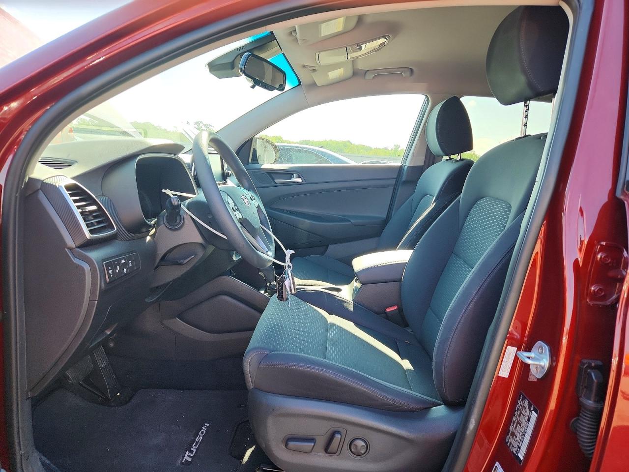 2020 HYUNDAI TUCSON SEL photo 19