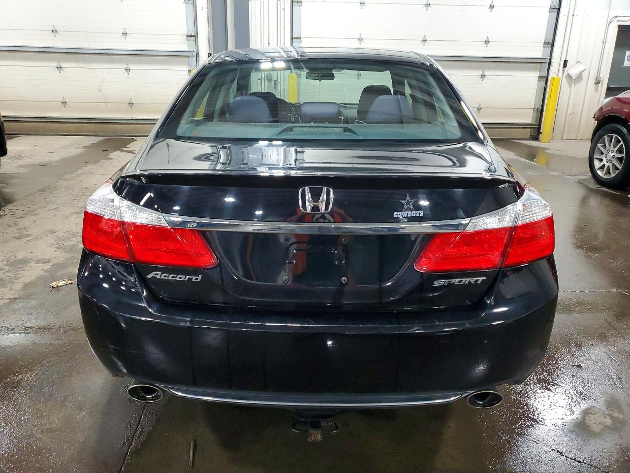 2015 HONDA ACCORD SPORT photo 16