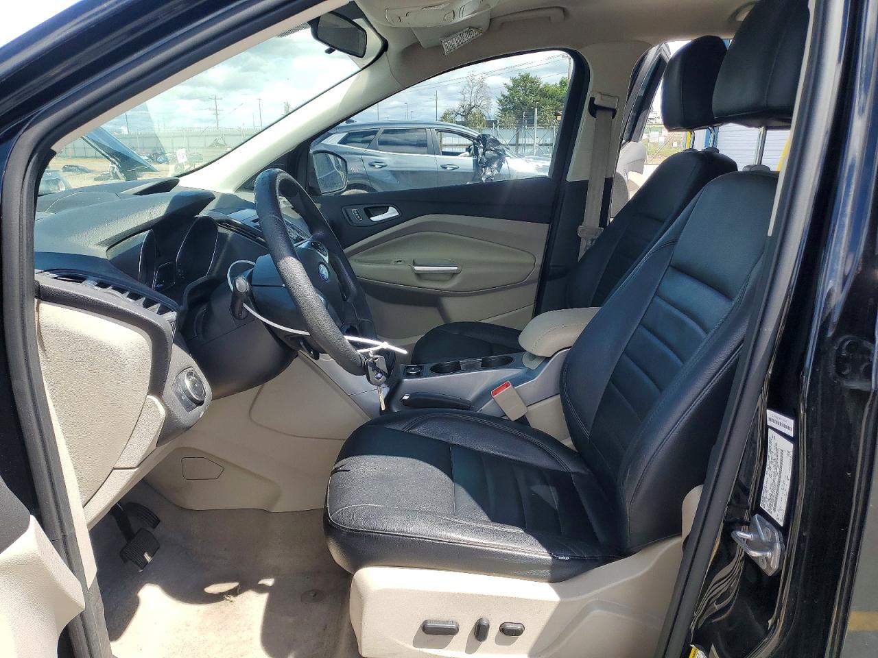 2016 FORD ESCAPE SE photo 13
