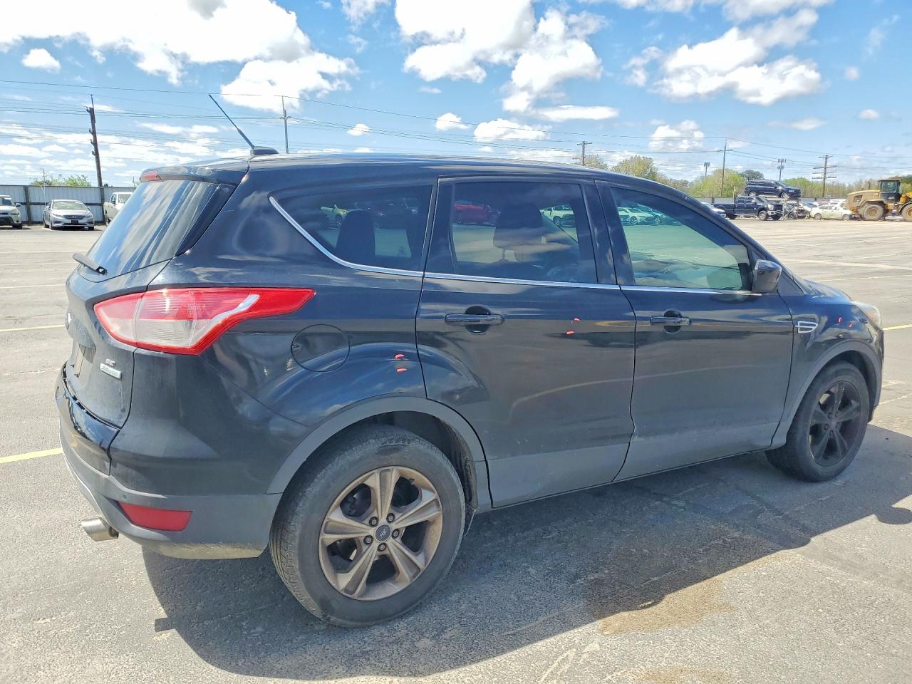 2016 FORD ESCAPE SE photo 5