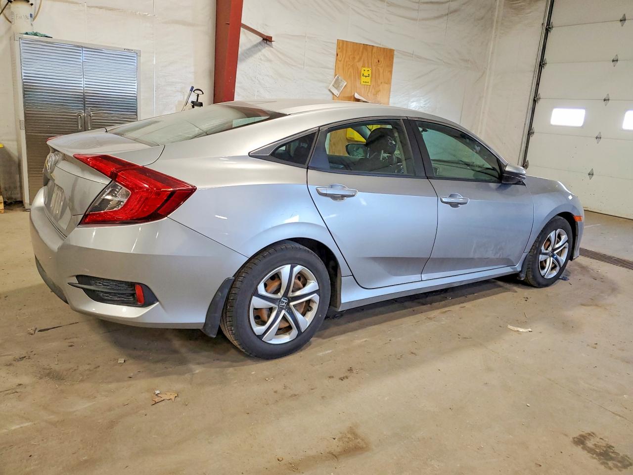 2016 HONDA CIVIC LX photo 5
