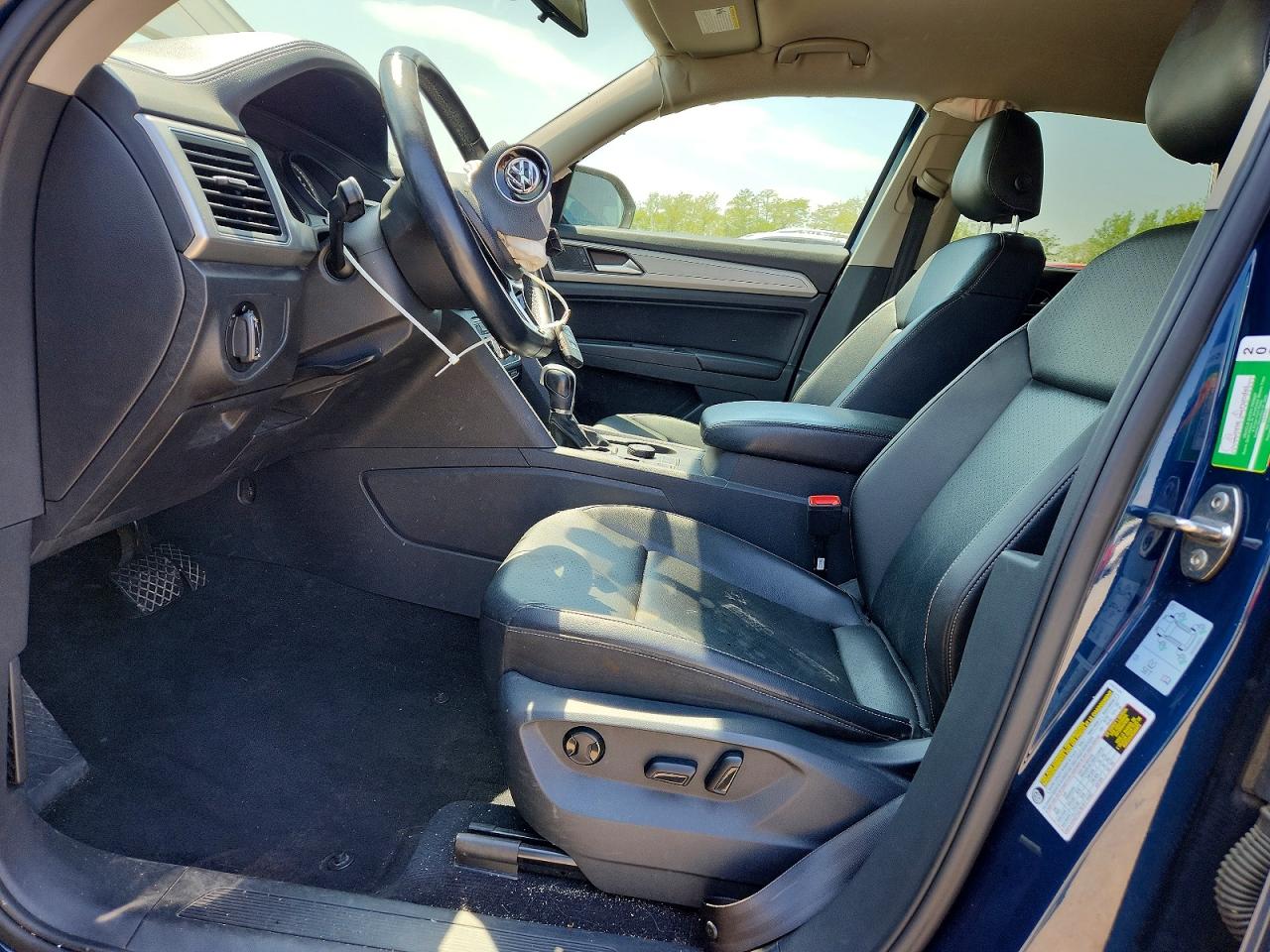 2018 VOLKSWAGEN ATLAS SE photo 13