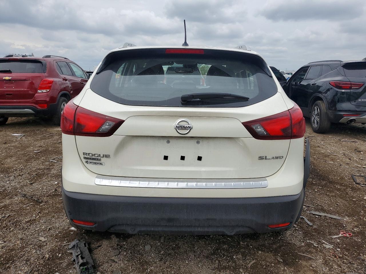 2019 NISSAN ROGUE SPORT SL photo 6