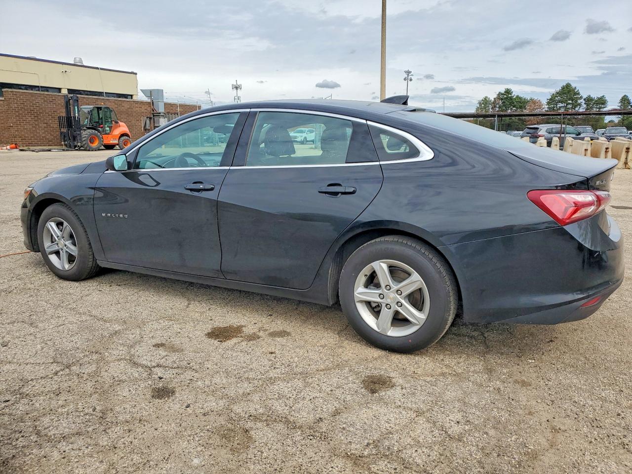 2022 CHEVROLET MALIBU LT photo 3