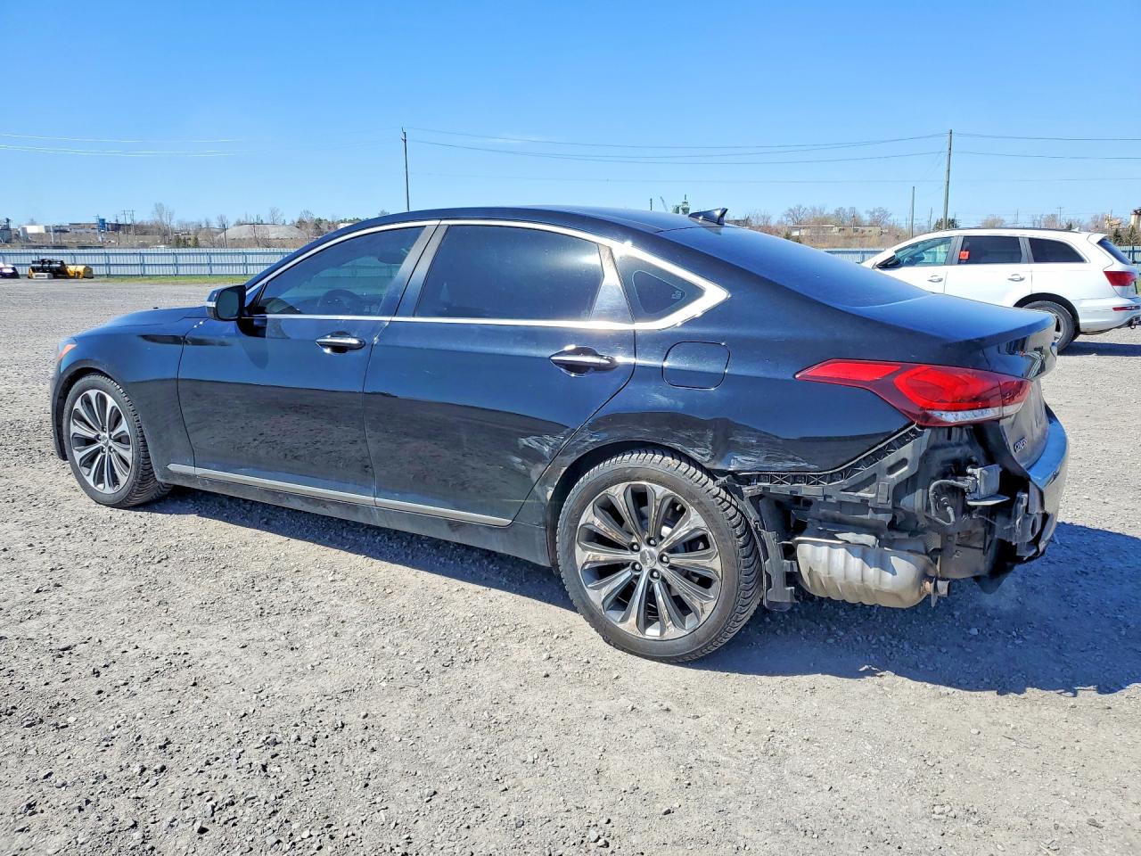 2015 HYUNDAI GENESIS 3.8L photo 3