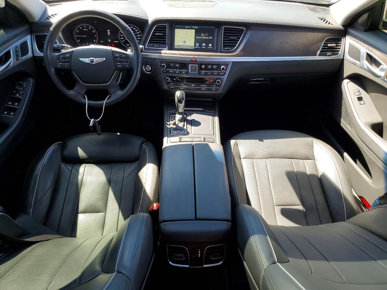 2015 HYUNDAI GENESIS 3.8L photo 15