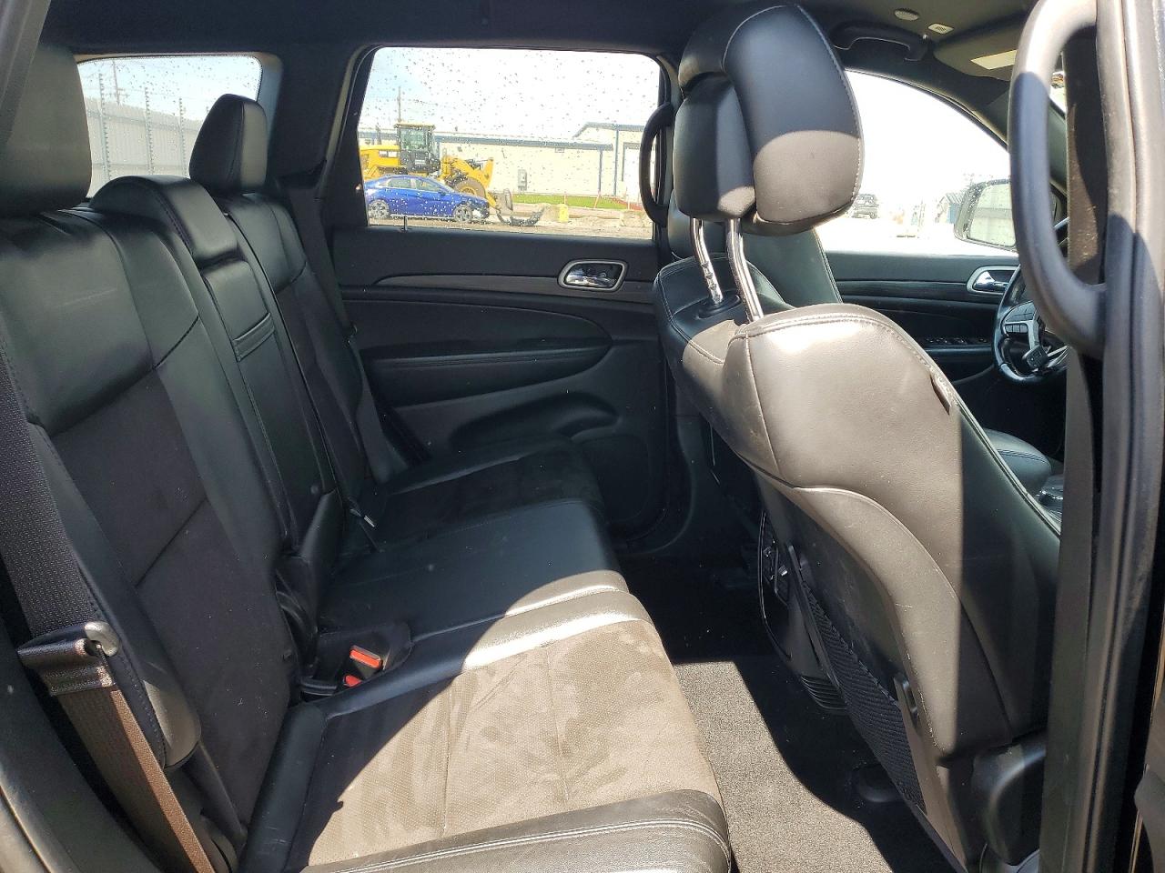 2020 JEEP GRAND CHEROKEE LAREDO photo 10