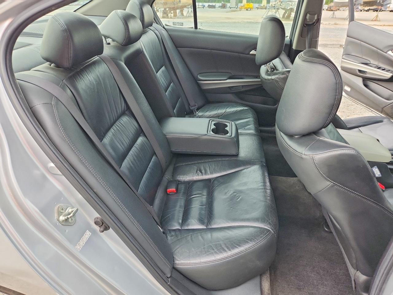 2009 HONDA ACCORD EXL photo 28