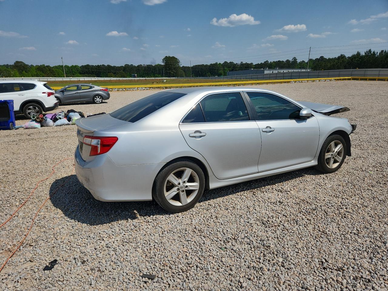 2014 TOYOTA CAMRY SE photo 5