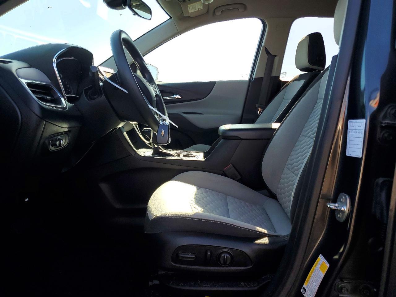 2021 CHEVROLET EQUINOX LT photo 7