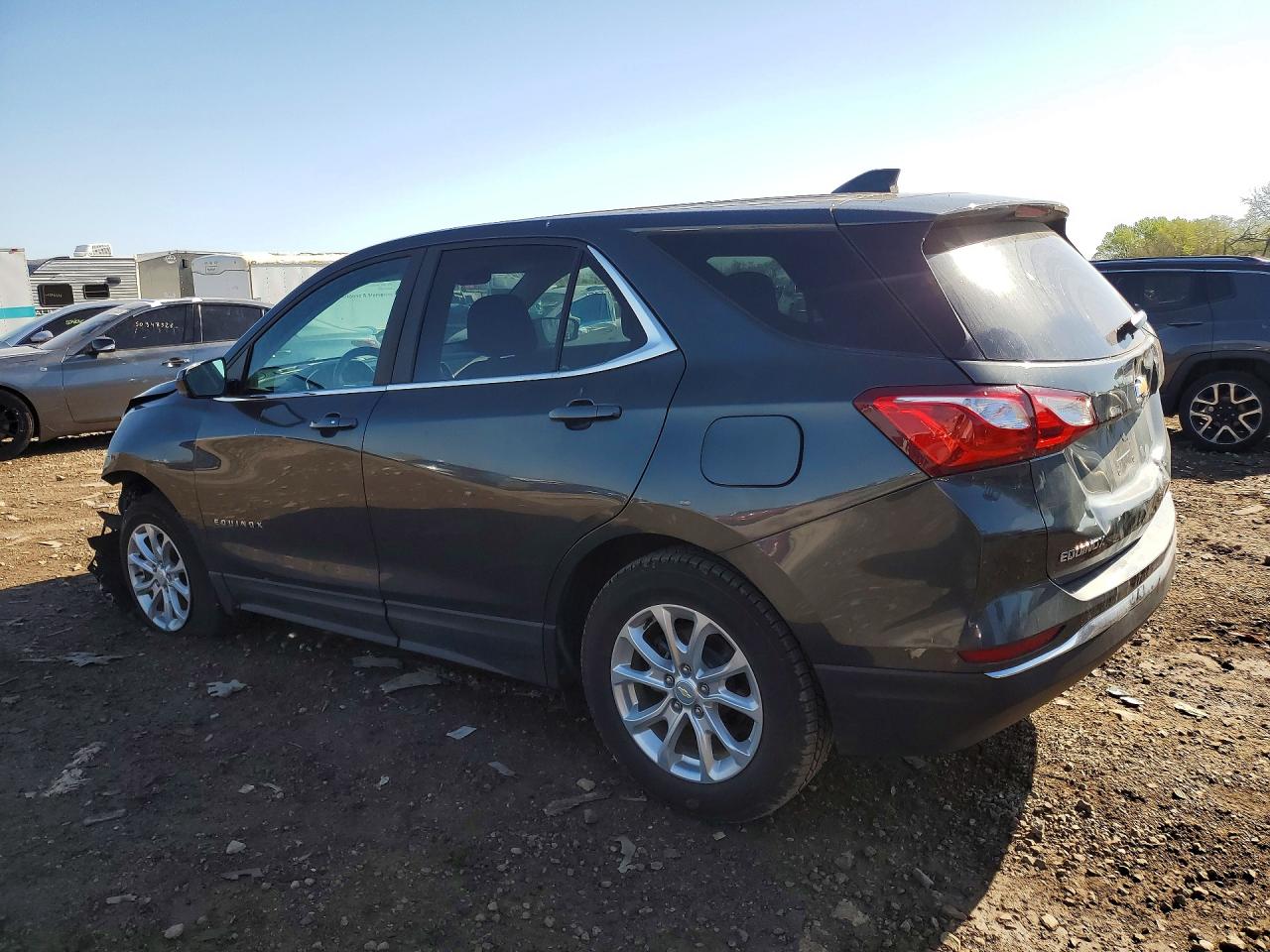 2021 CHEVROLET EQUINOX LT photo 2